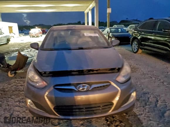 ✅ 2013 Hyundai Accent GLS • VIN: KMHCU4AE4DU423161 • Lot: 94177725. Listed on Copart with 66,731 mi. Free auction sales archive from the USA and detailed vehicle history report at DreamBid. Image 5.