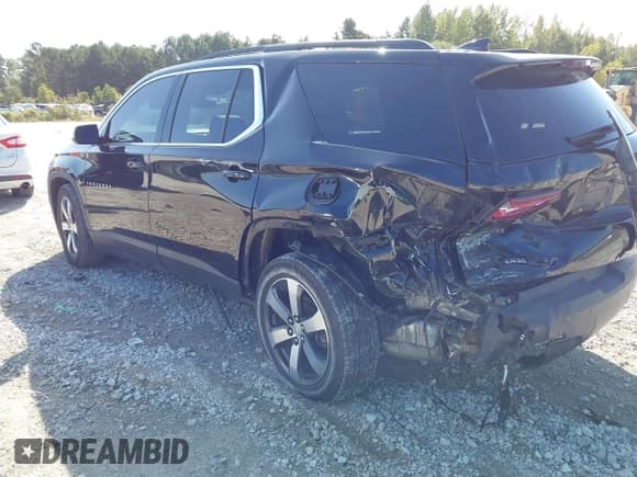 ✅ 2021 Chevrolet Traverse LT • VIN: 1GNERHKW4MJ260176 • Lot: 43343332. Wystawiony na IAAI z przebiegiem 126 672 mil. Bezpłatny archiwum sprzedaży aukcyjnych z USA i szczegółowy raport historii pojazdu na DreamBid. Zdjęcie 3.