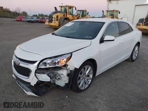 2015 Chevrolet Malibu LT z VIN 1G11D5SL3FF324149, wystawiony jako IAAI lot #43469159 z przebiegiem 164 457 mil mil oraz . Historia ofert i sprzedaży dostępna na DreamBid. Obrazek 17.