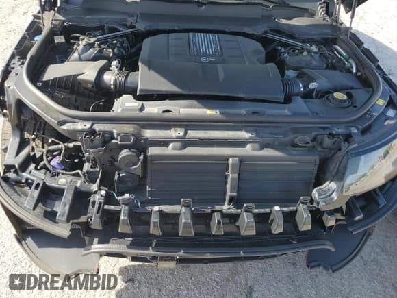 ✅ 2020 Land Rover Range Rover Sport SVR • VIN: SALWZ2RE9LA702464 • Lot: 53349655. Listed on Copart with 67,368 mi. Free auction sales archive from the USA and detailed vehicle history report at DreamBid. Image 12.