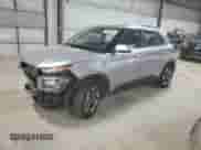 ✅ 2023 Hyundai Venue SEL • VIN: KMHRC8A34PU251558 • Лот: 73492334. Размещён на Copart с пробегом 3 327 миль миль. Получите бесплатный доступ к архиву аукционных продаж из США и посмотрите подробный отчёт об истории автомобиля на DreamBid. Изображение 1.