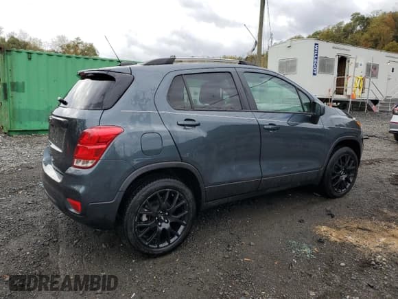 ✅ 2022 Chevrolet Trax LT • VIN: KL7CJPSM6NB551108 • Lot: 86409935. Listed on Copart with 8,744 mi. Free auction sales archive from the USA and detailed vehicle history report at DreamBid. Image 3.