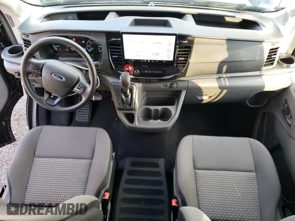 ✅ 2025 Ford Transit Passenger XLT • VIN: 1FBAX2C82SKA56899 • Lot: 80873315. Listed on Copart with 4,730 mi. Free auction sales archive from the USA and detailed vehicle history report at DreamBid. Image 8.