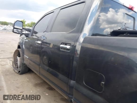 ✅ 2019 Ford F-250 XL • VIN: 1FT7W2BTXKEF26965 • Лот: 42739709. Опубликован ранее на IAAI с пробегом 211 320 миль. Бесплатный доступ к архиву аукционных продаж из США и подробный отчёт об истории автомобиля на DreamBid. Изображение 13.