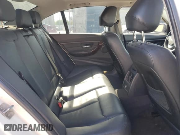 ✅ 2014 BMW 3 Series 328i • VIN: WBA3C1C58EK108375 • Lot: 57343095. Listed on Copart with 153,349 mi. Free auction sales archive from the USA and detailed vehicle history report at DreamBid. Image 10.