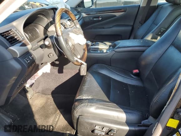 ✅ 2014 Lexus LS 460 • VIN: JTHCL5EF8E5020780 • Lot: 64979785. Listed on Copart with 161,190 mi. Free auction sales archive from the USA and detailed vehicle history report at DreamBid. Image 7.