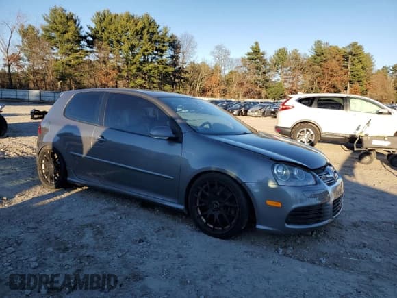 ✅ 2008 Volkswagen R32 • VIN: WVWKC71K58W246964 • Lot: 93696085. Wystawiony na Copart z przebiegiem 99 490 mil. Bezpłatny archiwum sprzedaży aukcyjnych z USA i szczegółowy raport historii pojazdu na DreamBid. Zdjęcie 4.