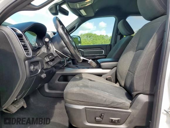✅ 2020 Ram 2500 Big Horn • VIN: 3C6UR5DL2LG157979 • Lot: 61953695. Listed on Copart with 115,055 mi. Free auction sales archive from the USA and detailed vehicle history report at DreamBid. Image 7.