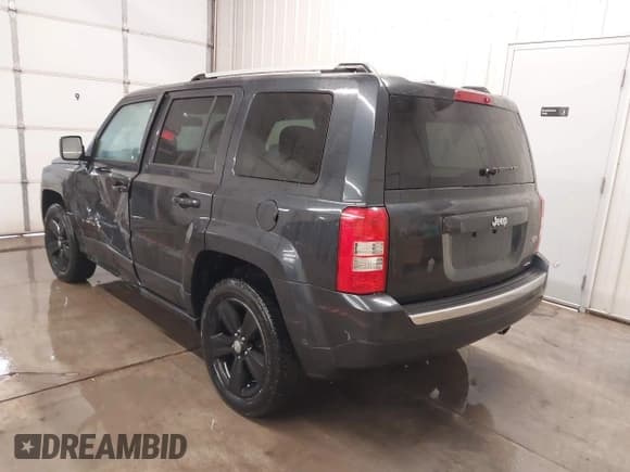 ✅ 2016 Jeep Patriot High Altitude • VIN: 1C4NJPFA0GD514851 • Lot: 41352786. Listed on IAAI with 63,563 mi. Free auction sales archive from the USA and detailed vehicle history report at DreamBid. Image 3.