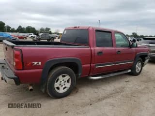 ✅ 2005 Chevrolet Silverado 1500 Z71 • VIN: 2GCEK13T151137889 • Лот: 76465784. Опубликован ранее на Copart с пробегом 303 991 миль. Бесплатный доступ к архиву аукционных продаж из США и подробный отчёт об истории автомобиля на DreamBid. Изображение 3.