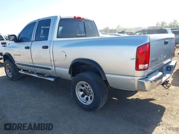 2005 Dodge 3500 SLT z VIN 3D7LS38C15G791333, wystawiony jako IAAI lot #42628158 z przebiegiem 188 963 mil mil oraz . Historia ofert i sprzedaży dostępna na DreamBid. Obrazek 3.