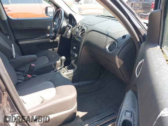 ✅ 2011 Chevrolet HHR LS • VIN: 3GNBAAFW6BS602685 • Lot: 42419799. Wystawiony na IAAI z przebiegiem 215 538 mil. Bezpłatny archiwum sprzedaży aukcyjnych z USA i szczegółowy raport historii pojazdu na DreamBid. Zdjęcie 5.