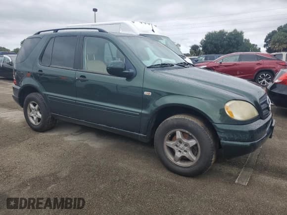 ✅ 2001 Mercedes-Benz M 320/430/500 • VIN: 4JGAB54E81A222262 • Lot: 74345414. Wystawiony na Copart z przebiegiem Nie podano. Bezpłatny archiwum sprzedaży aukcyjnych z USA i szczegółowy raport historii pojazdu na DreamBid. Zdjęcie 4.