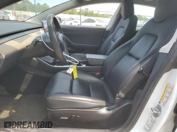 ✅ 2020 Tesla Model 3 Standard Range Plus • VIN: 5YJ3E1EA7LF737711 • Lot: 57308885. Wystawiony na Copart z przebiegiem 62 791 mil. Bezpłatny archiwum sprzedaży aukcyjnych z USA i szczegółowy raport historii pojazdu na DreamBid. Zdjęcie 7.