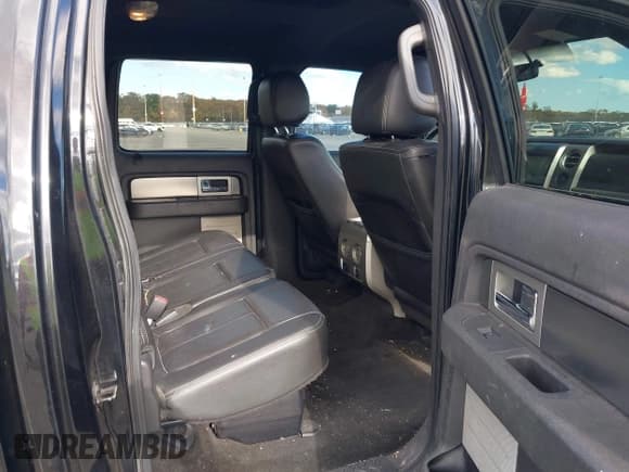 ✅ 2014 Ford F-150 Platinum • VIN: 1FTFW1ET5EFC89771 • Lot: 43499145. Wystawiony na IAAI z przebiegiem 174 908 mil. Bezpłatny archiwum sprzedaży aukcyjnych z USA i szczegółowy raport historii pojazdu na DreamBid. Zdjęcie 8.