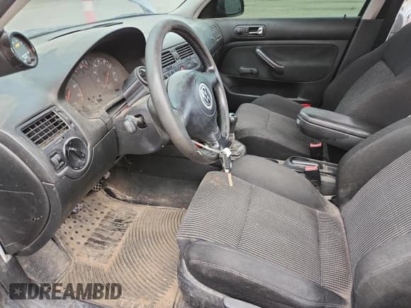 ✅ 2002 Volkswagen Jetta GL • VIN: WVWRK61J82W053511 • Lot: 92180235. Listed on Copart with 337,027 mi. Free auction sales archive from the USA and detailed vehicle history report at DreamBid. Image 7.