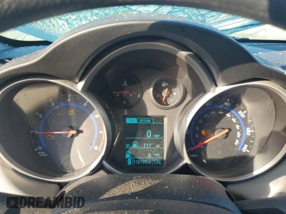 2015 Chevrolet Cruze LS z VIN 1G1PB5SH8F7188669, wystawiony jako Copart lot #61000845 z przebiegiem 118 179 mil mil oraz Szkoda całkowita • Salvage title. Historia ofert i sprzedaży dostępna na DreamBid. Obrazek 9.