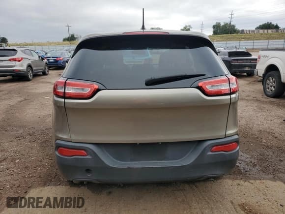 ✅ 2016 Jeep Cherokee Sport • VIN: 1C4PJMAS7GW267761 • Лот: 66961165. Опубликован ранее на Copart с пробегом 68 710 миль. Бесплатный доступ к архиву аукционных продаж из США и подробный отчёт об истории автомобиля на DreamBid. Изображение 6.