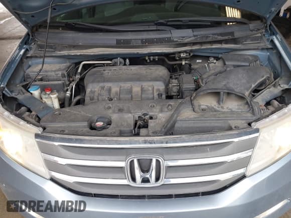 ✅ 2011 Honda Odyssey Touring • VIN: 5FNRL5H9XBB081303 • Lot: 42173562. Listed on IAAI with 219,079 mi. Free auction sales archive from the USA and detailed vehicle history report at DreamBid. Image 10.