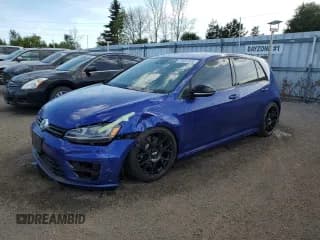 ✅ 2016 Volkswagen Golf R • VIN: WVWLF7AU1GW267449 • Лот: 70651975. Опубликован ранее на Copart с пробегом 52 914 миль. Бесплатный доступ к архиву аукционных продаж из США и подробный отчёт об истории автомобиля на DreamBid. Изображение 1.