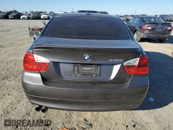 ✅ 2006 BMW 3 Series 330i • VIN: WBAVB33506PS11771 • Lot: 82655785. Listed on Copart with 141,572 mi. Free auction sales archive from the USA and detailed vehicle history report at DreamBid. Image 6.