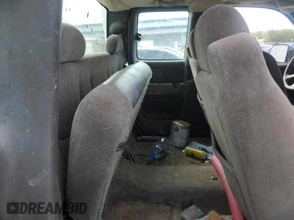 ✅ 2005 Chevrolet Silverado 1500 • VIN: 1GBHC29U75E320619 • Лот: 69829385. Опубликован ранее на Copart с пробегом Не указан. Бесплатный доступ к архиву аукционных продаж из США и подробный отчёт об истории автомобиля на DreamBid. Изображение 10.