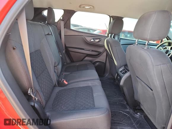 ✅ 2020 Chevrolet Blazer LT • VIN: 3GNKBCR44LS682556 • Lot: 91271515. Wystawiony na Copart z przebiegiem 64 425 mil. Bezpłatny archiwum sprzedaży aukcyjnych z USA i szczegółowy raport historii pojazdu na DreamBid. Zdjęcie 11.