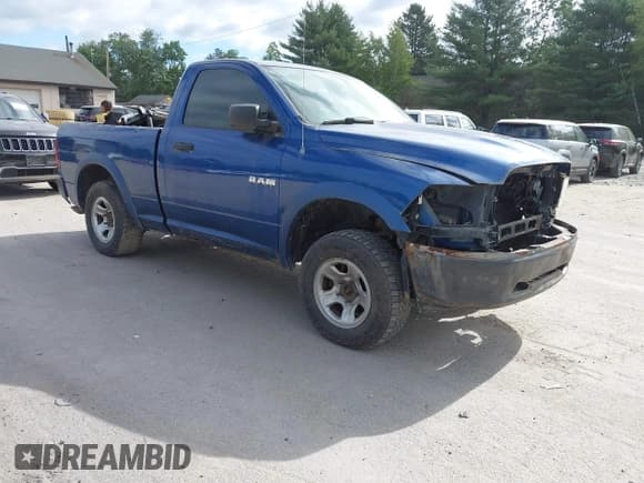 ✅ 2010 Dodge 1500 ST • VIN: 3D7JV1EP6AG111303 • Lot: 42537767. Wystawiony na IAAI z przebiegiem 190 374 mil. Bezpłatny archiwum sprzedaży aukcyjnych z USA i szczegółowy raport historii pojazdu na DreamBid. Zdjęcie 1.