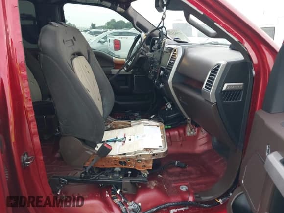 ✅ 2015 Ford F-150 XLT • VIN: 1FTEW1EF0FFA38938 • Lot: 42662379. Wystawiony na IAAI z przebiegiem 125 889 mil. Bezpłatny archiwum sprzedaży aukcyjnych z USA i szczegółowy raport historii pojazdu na DreamBid. Zdjęcie 5.