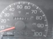 ✅ 1998 Ford F-150 • VIN: 1FTRX18L7WKA28205 • Лот: 42905121. Опубликован ранее на IAAI с пробегом 208 071 миль. Бесплатный доступ к архиву аукционных продаж из США и подробный отчёт об истории автомобиля на DreamBid. Изображение 15.