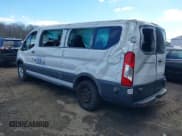 ✅ 2017 Ford Transit XL • VIN: 1FBZX2ZMXHKA20653 • Lot: 41691617. Wystawiony na IAAI z przebiegiem 106 444 mil. Bezpłatny archiwum sprzedaży aukcyjnych z USA i szczegółowy raport historii pojazdu na DreamBid. Zdjęcie 3.