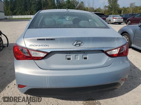 ✅ 2014 Hyundai Sonata GLS • VIN: 5NPEB4AC3EH858752 • Lot: 71556604. Listed on Copart with 135,947 mi. Free auction sales archive from the USA and detailed vehicle history report at DreamBid. Image 6.