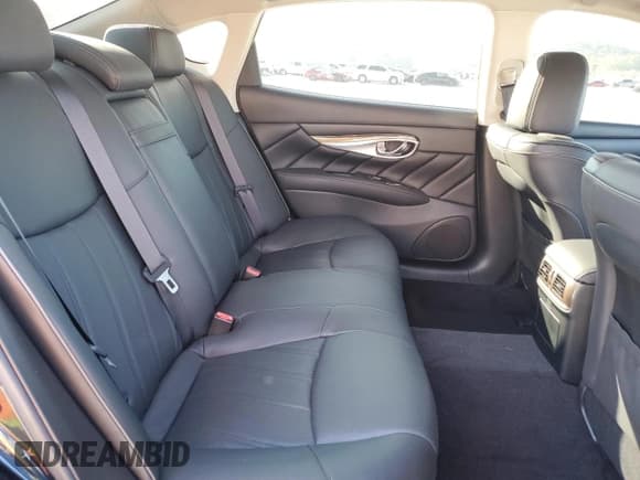 ✅ 2015 Infiniti Q70 • VIN: JN1BY1PR4FM831369 • Лот: 90612595. Опубликован ранее на Copart с пробегом 53 740 миль. Бесплатный доступ к архиву аукционных продаж из США и подробный отчёт об истории автомобиля на DreamBid. Изображение 10.