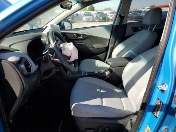 ✅ 2021 Hyundai Kona Limited • VIN: KM8K33A5XMU612616 • Лот: 38084004. Опубликован ранее на Copart с пробегом 15 065 миль. Бесплатный доступ к архиву аукционных продаж из США и подробный отчёт об истории автомобиля на DreamBid. Изображение 7.