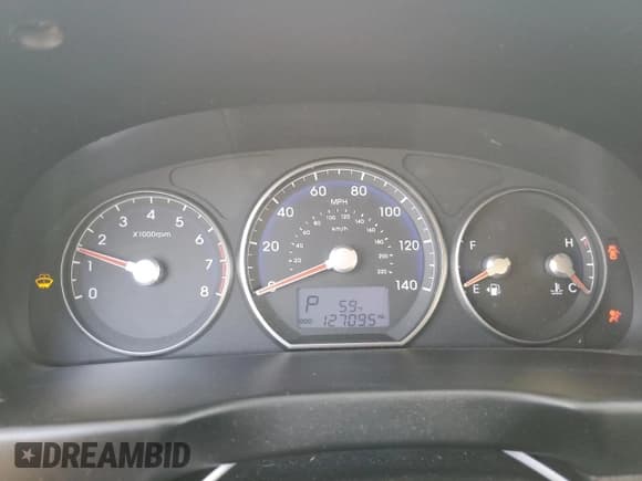 ✅ 2010 Hyundai Santa Fe GLS • VIN: 5NMSGDABXAH413993 • Lot: 74852934. Listed on Copart with 127,095 mi. Free auction sales archive from the USA and detailed vehicle history report at DreamBid. Image 9.