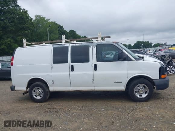 ✅ 2005 Chevrolet Express Cargo • VIN: 1GCGG25V051140061 • Лот: 42919743. Опубликован ранее на IAAI с пробегом 448 511 миль. Бесплатный доступ к архиву аукционных продаж из США и подробный отчёт об истории автомобиля на DreamBid. Изображение 13.