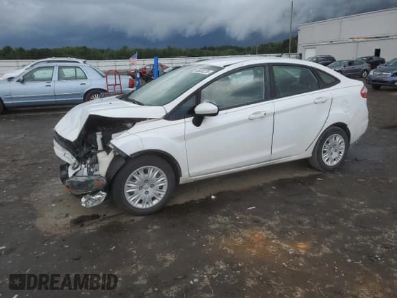 ✅ 2016 Ford Fiesta S • VIN: 3FADP4AJ2GM153486 • Lot: 68933235. Listed on Copart with 121,074 mi. Free auction sales archive from the USA and detailed vehicle history report at DreamBid. Image 1.