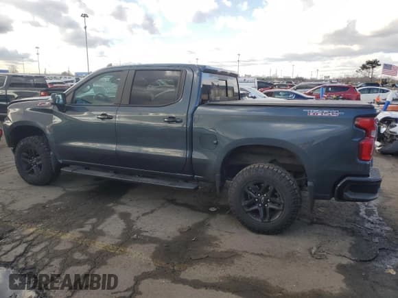 ✅ 2021 Chevrolet Silverado 1500 LT Trail Boss • VIN: 3GCPYFED2MG156290 • Лот: 92340685. Опубликован ранее на Copart с пробегом 75 983 миль. Бесплатный доступ к архиву аукционных продаж из США и подробный отчёт об истории автомобиля на DreamBid. Изображение 2.