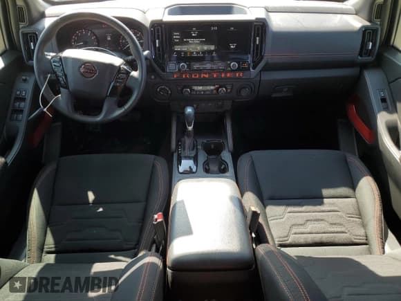 ✅ 2025 Nissan Frontier Pro-4X • VIN: 1N6ED1EKXSN600263 • Лот: 90295315. Опубликован ранее на Copart с пробегом 9 507 миль. Бесплатный доступ к архиву аукционных продаж из США и подробный отчёт об истории автомобиля на DreamBid. Изображение 8.