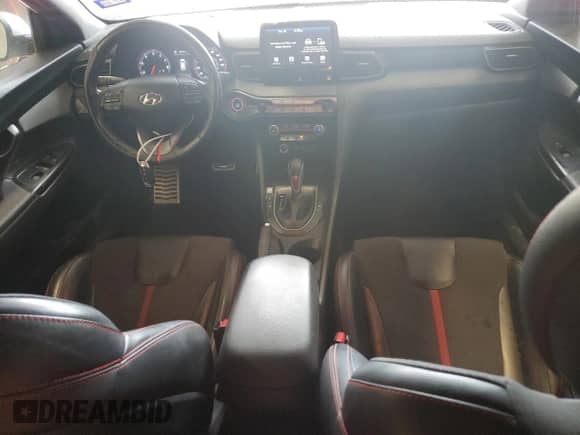 2019 Hyundai Veloster Turbo z VIN KMHTH6AB1KU002761, wystawiony jako Copart lot #77128984 z przebiegiem 62 309 mil mil oraz Czysty tytuł • Clean title. Historia ofert i sprzedaży dostępna na DreamBid. Obrazek 8.