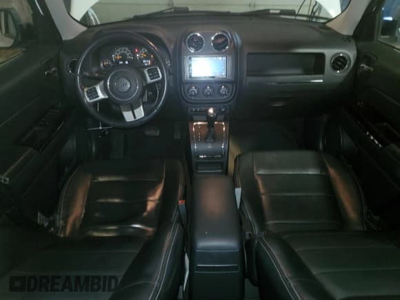 ✅ 2014 Jeep Patriot Limited • VIN: 1C4NJPCB9ED646470 • Lot: 88624725. Listed on Copart with 83,717 mi. Free auction sales archive from the USA and detailed vehicle history report at DreamBid. Image 8.