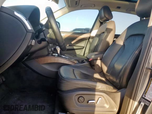 ✅ 2014 Audi Q5 Premium • VIN: WA1CFAFP3EA067368 • Лот: 48242515. Опубликован ранее на Copart с пробегом 124 090 миль. Бесплатный доступ к архиву аукционных продаж из США и подробный отчёт об истории автомобиля на DreamBid. Изображение 7.