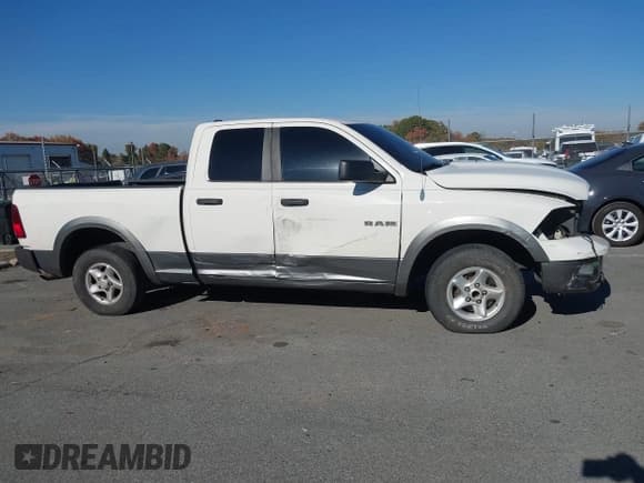 ✅ 2009 Dodge 1500 SLT • VIN: 1D3HB18P49S798757 • Lot: 43627632. Listed on IAAI with 233,853 mi. Free auction sales archive from the USA and detailed vehicle history report at DreamBid. Image 13.