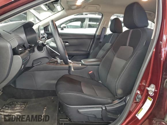 ✅ 2025 Nissan Sentra SV • VIN: 3N1AB8CV8SY289659 • Лот: 94252045. Опубликован ранее на Copart с пробегом 18 182 миль. Бесплатный доступ к архиву аукционных продаж из США и подробный отчёт об истории автомобиля на DreamBid. Изображение 7.