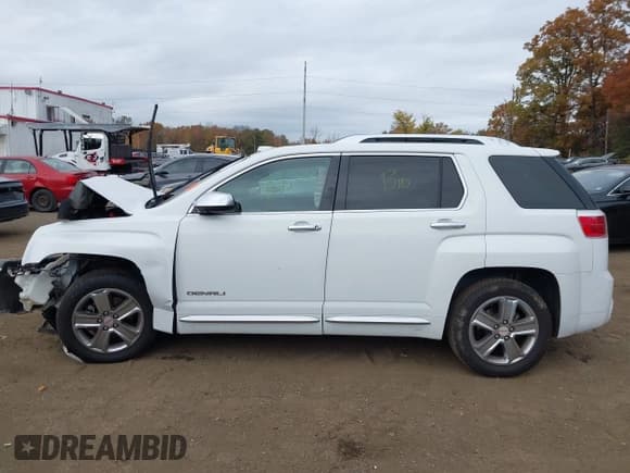 ✅ 2015 GMC Terrain Denali • VIN: 2GKALUEK0F6361388 • Lot: 43543628. Wystawiony na IAAI z przebiegiem Nie podano. Bezpłatny archiwum sprzedaży aukcyjnych z USA i szczegółowy raport historii pojazdu na DreamBid. Zdjęcie 14.