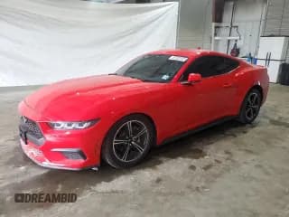 ✅ 2024 Ford Mustang EcoBoost • VIN: 1FA6P8TH7R5129297 • Lot: 64654604. Wystawiony na Copart z przebiegiem 8 113 mil. Bezpłatny archiwum sprzedaży aukcyjnych z USA i szczegółowy raport historii pojazdu na DreamBid. Zdjęcie 1.