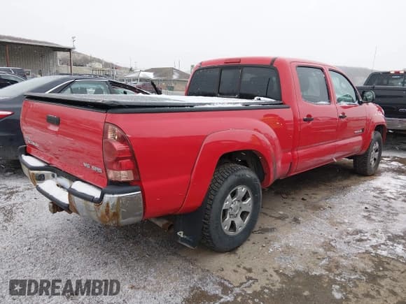✅ 2007 Toyota Tacoma • VIN: 5TEMU52N67Z325063 • Lot: 43927726. Listed on IAAI with 198,712 mi. Free auction sales archive from the USA and detailed vehicle history report at DreamBid. Image 4.