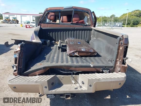 ✅ 2011 Ford F-250 Lariat • VIN: 1FT7W2BT0BEB36778 • Lot: 43662546. Listed on IAAI with 171,670 mi. Free auction sales archive from the USA and detailed vehicle history report at DreamBid. Image 17.