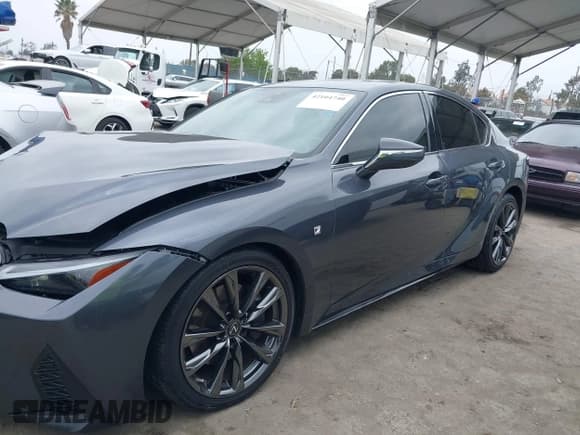 ✅ 2022 Lexus IS 350 F Sport • VIN: JTHGZ1B24N5055987 • Lot: 42104740. Listed on IAAI with 25,347 mi. Free auction sales archive from the USA and detailed vehicle history report at DreamBid. Image 14.