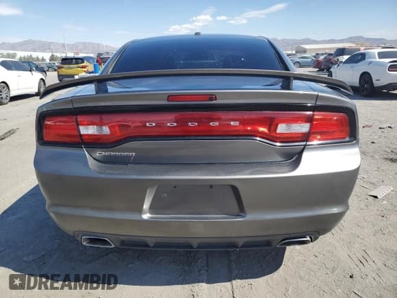 ✅ 2011 Dodge Charger Rallye • VIN: 2B3CL3CG5BH550115 • Lot: 55343285. Wystawiony na Copart z przebiegiem 141 079 mil. Bezpłatny archiwum sprzedaży aukcyjnych z USA i szczegółowy raport historii pojazdu na DreamBid. Zdjęcie 6.